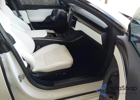 2023 Tesla Model S Plaid Tri Motor All-Wheel Drive from USA, damaged, VIN 5YJSA1E63PF521945